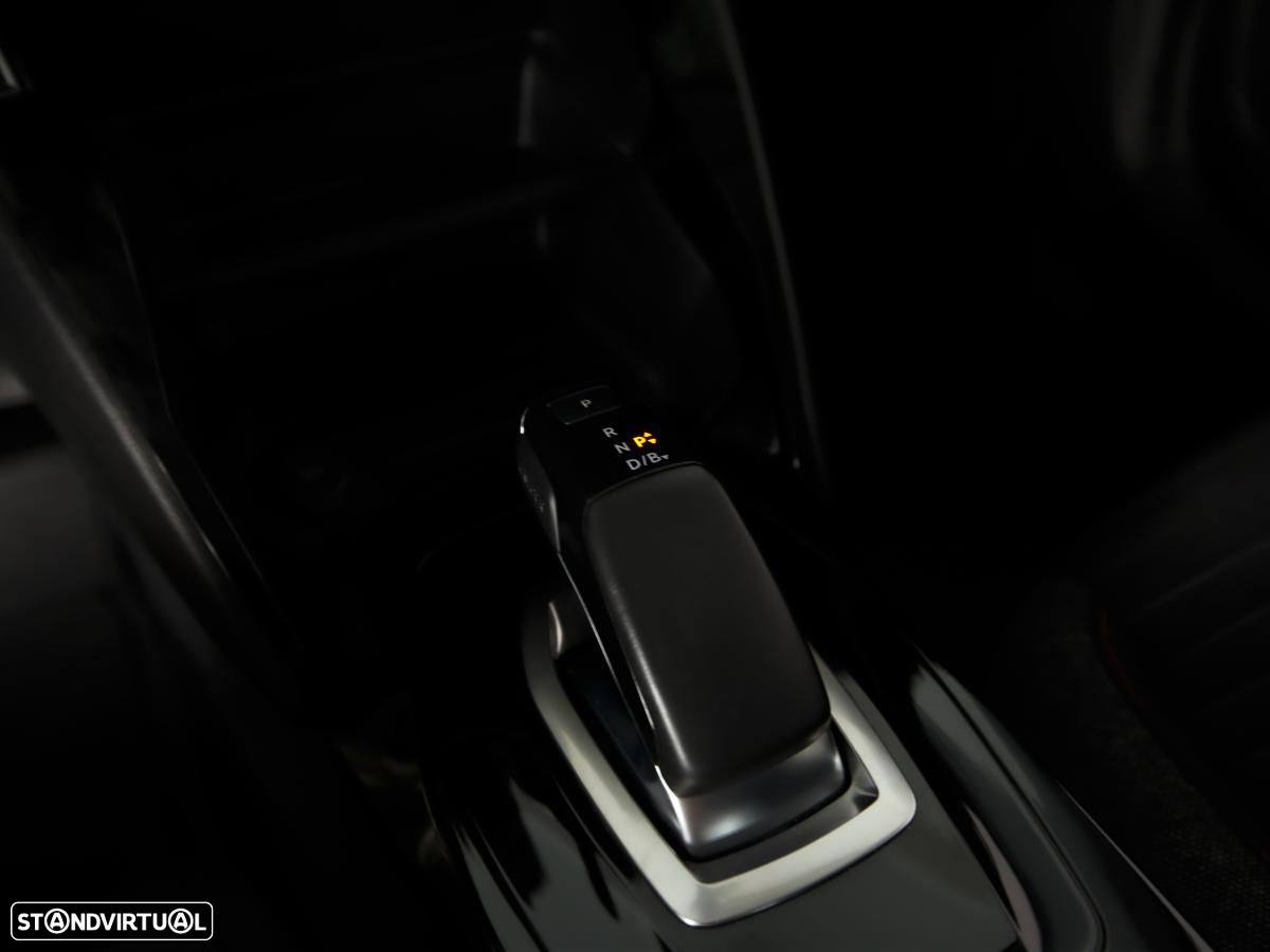 Peugeot e-2008 50 kWh Active - 17