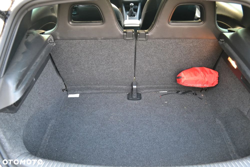 Volkswagen Scirocco 2.0 TDI - 16