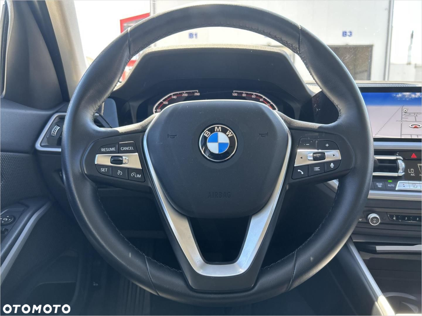 BMW Seria 3 318i Advantage - 19