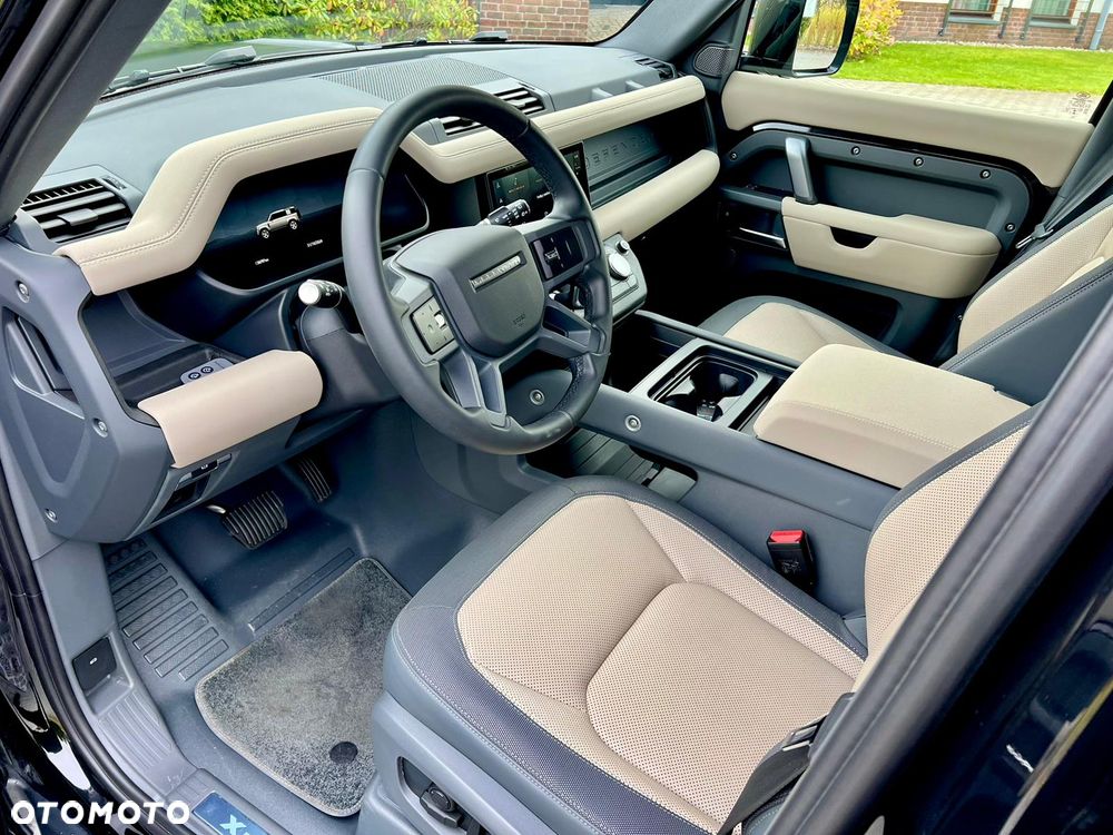 Land Rover Defender 3.0 D300 mHEV X-Dynamic SE - 16