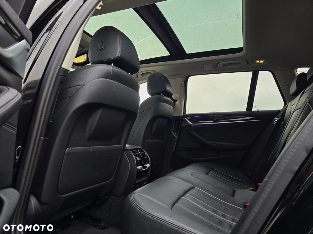 BMW Seria 5 520d xDrive MHEV Luxury Line sport - 10