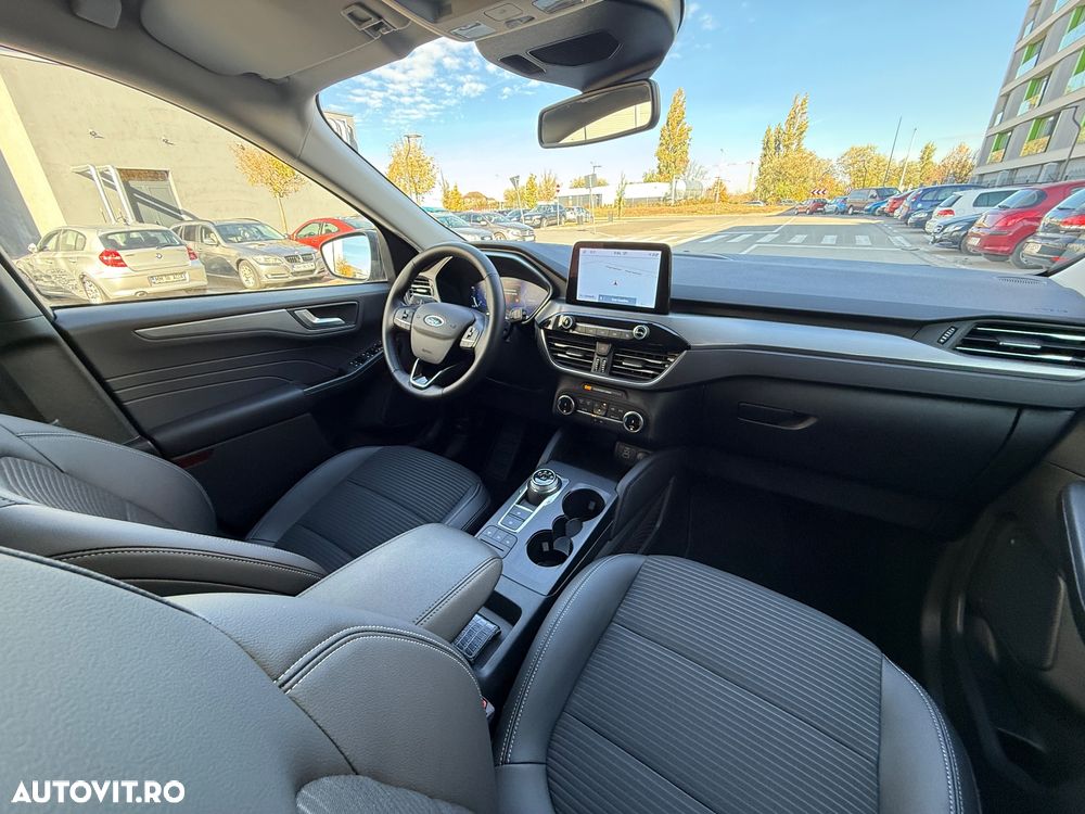 Ford Kuga 2.0 TDCi 2x4 Aut. Cool & Connect - 18