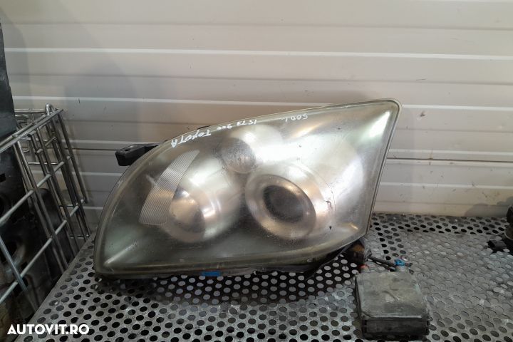 Far stanga 9022680008 Toyota Avensis 2 T25 [facelift] [2006 - 2009] S - 1