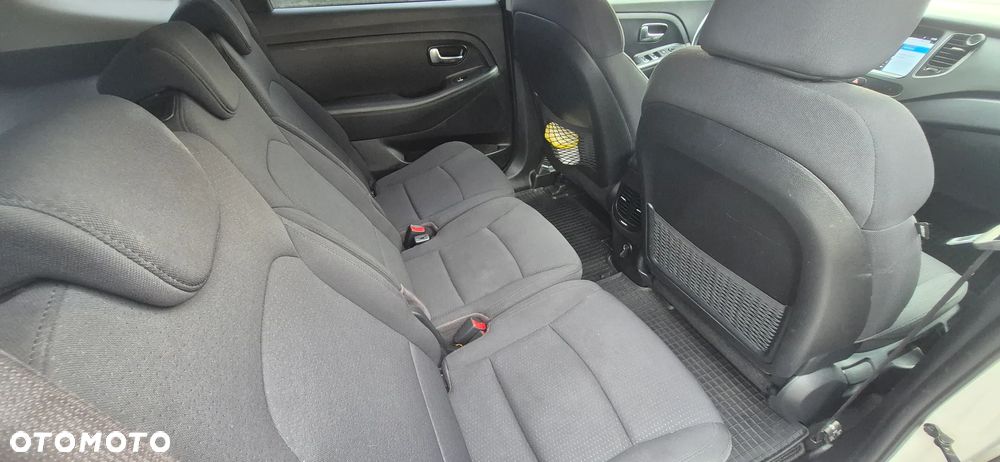 Kia Carens 1.7 CRDi 115 Dream Team Edition - 12