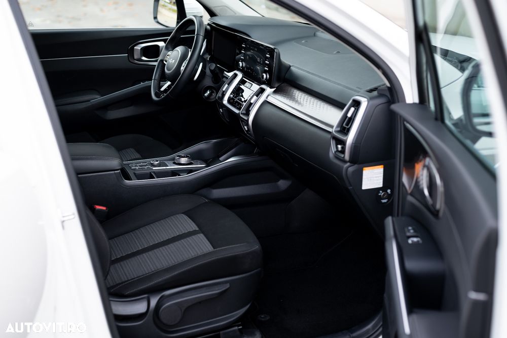 Kia Sorento 1.6 T-GDI HEV 6AT 4x4 7P Premium - 7