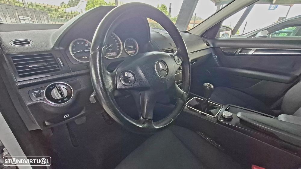 Mercedes-Benz C 220 CDi Avantgarde BlueEfficiency - 20