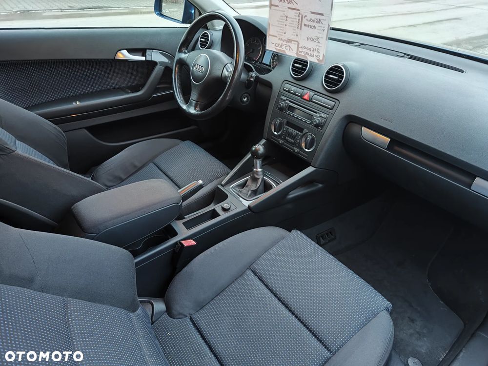 Audi A3 3-drzwiowe 1.6 Attraction - 5