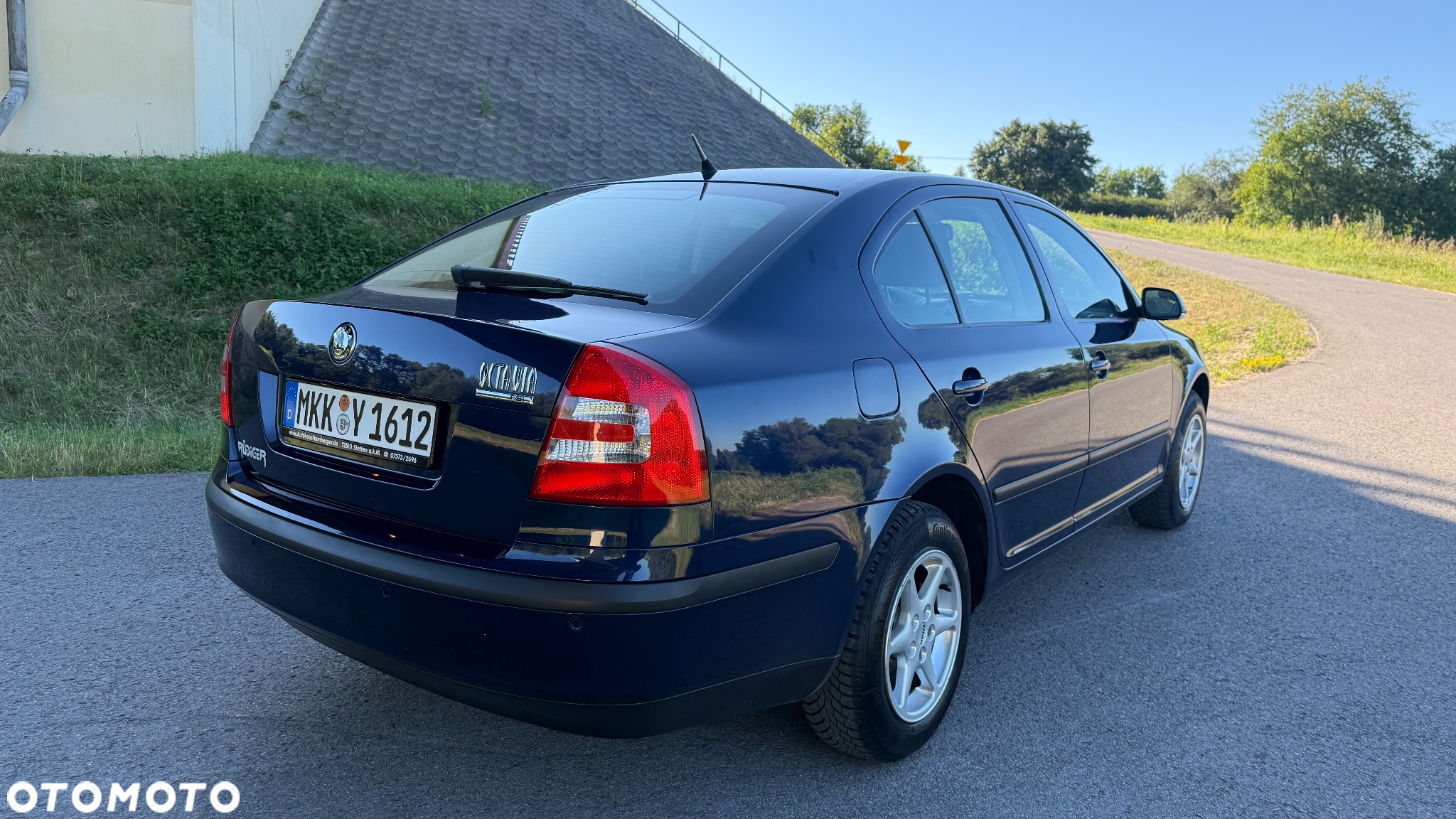 Skoda Octavia 1.6 FSI Ambiente - 12