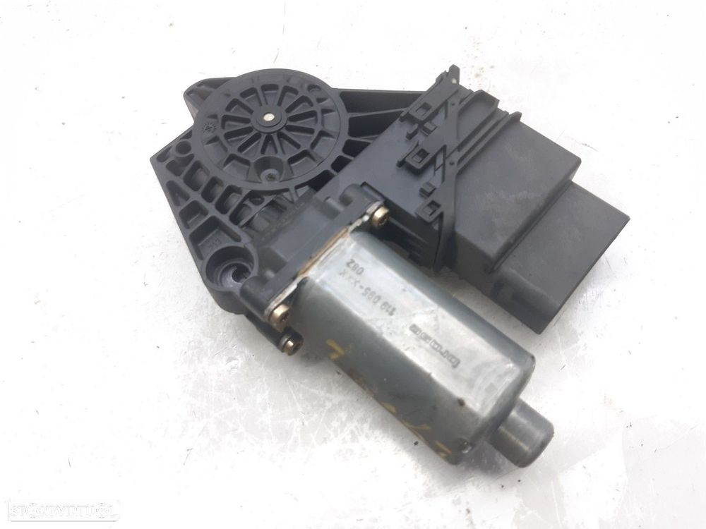 MOTOR ELEVADOR TRASEIRO ESQUERDO VOLKSWAGEN PASSAT 1.6 101CV 1595CC - 1
