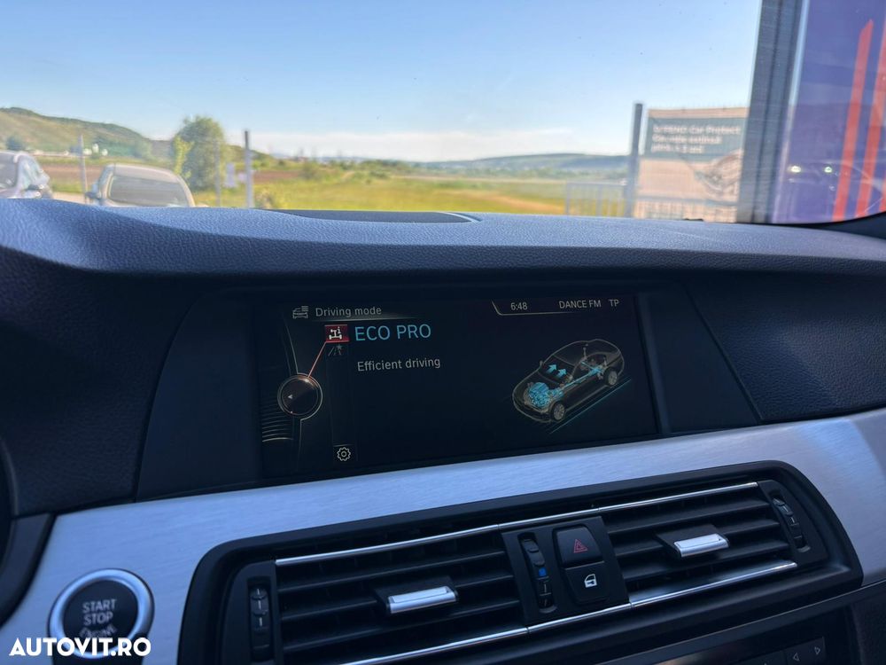 BMW Seria 5 520d Sport-Aut. - 21