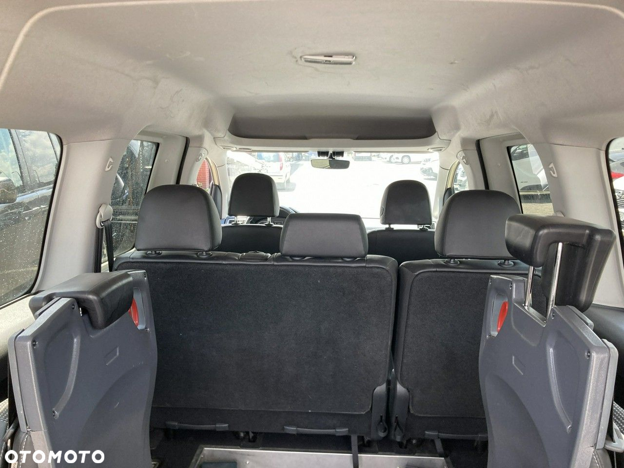 Volkswagen Caddy - 23