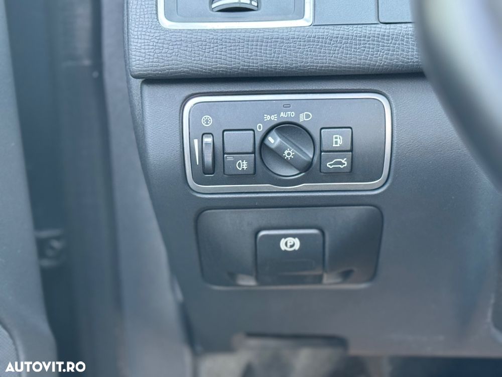 Volvo XC 60 D4 Geartronic Summum - 33