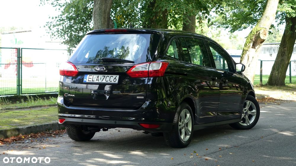 Ford Grand C-MAX - 33