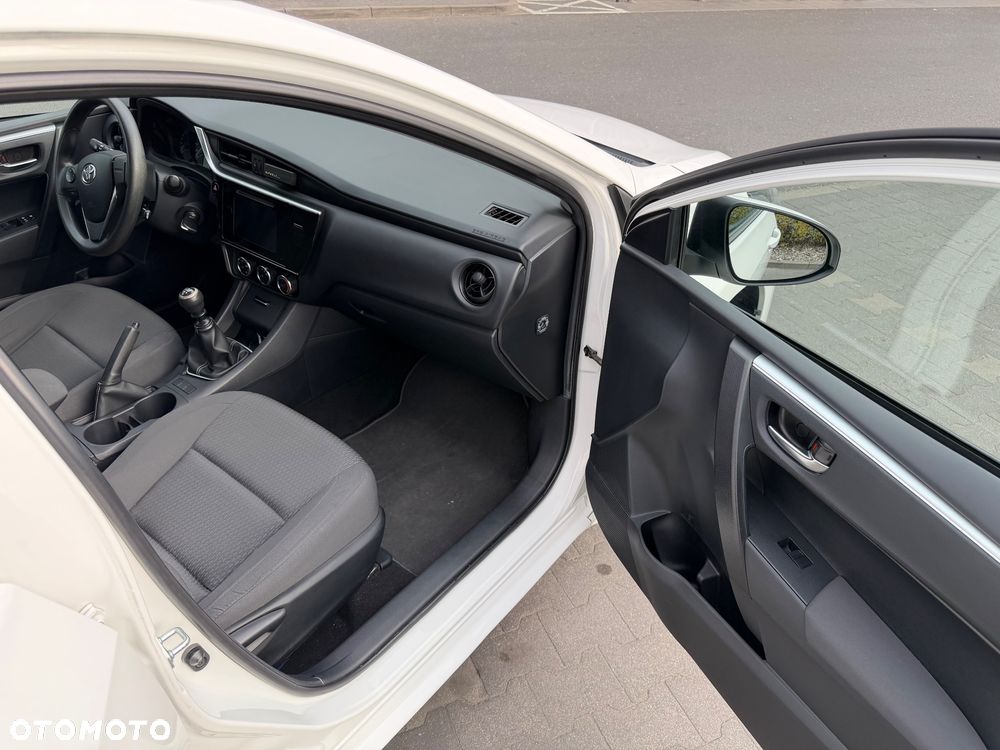 Toyota Corolla 1.33 Active EU6 - 16