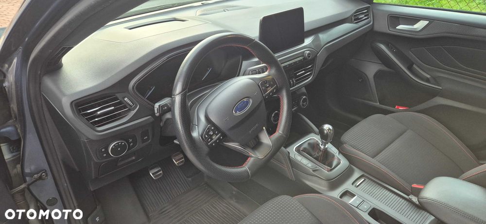Ford Focus - 8