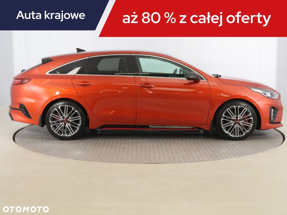 Kia ProCeed - 8