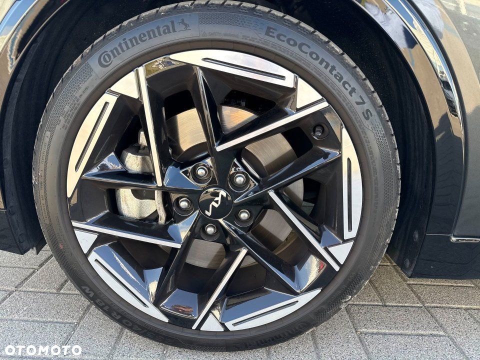 Kia K4 - 24