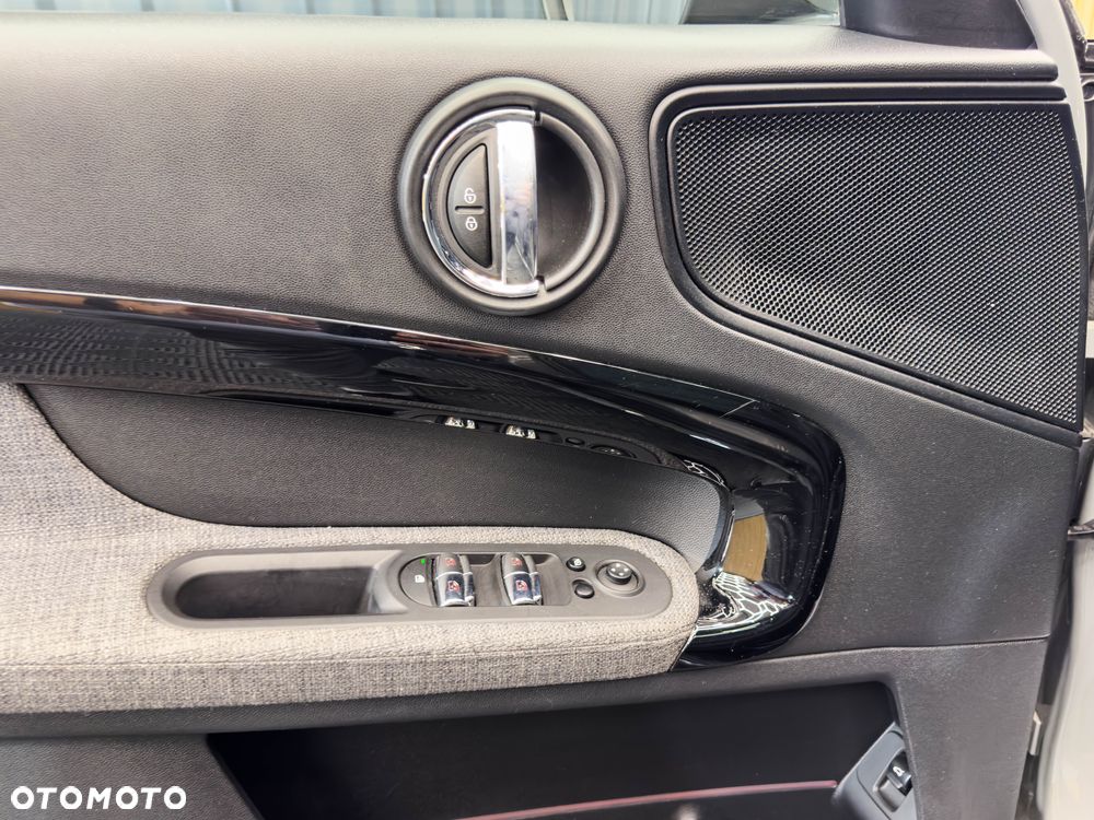 MINI Countryman One D John Cooper Works Trim - 27