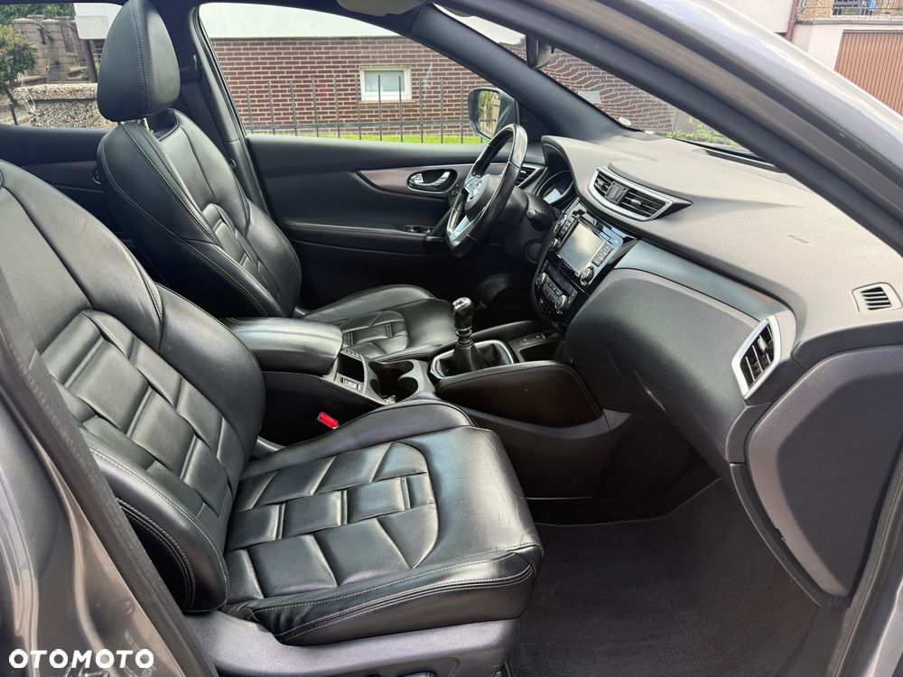 Nissan Qashqai 1.3 DIG-T Tekna+ - 17