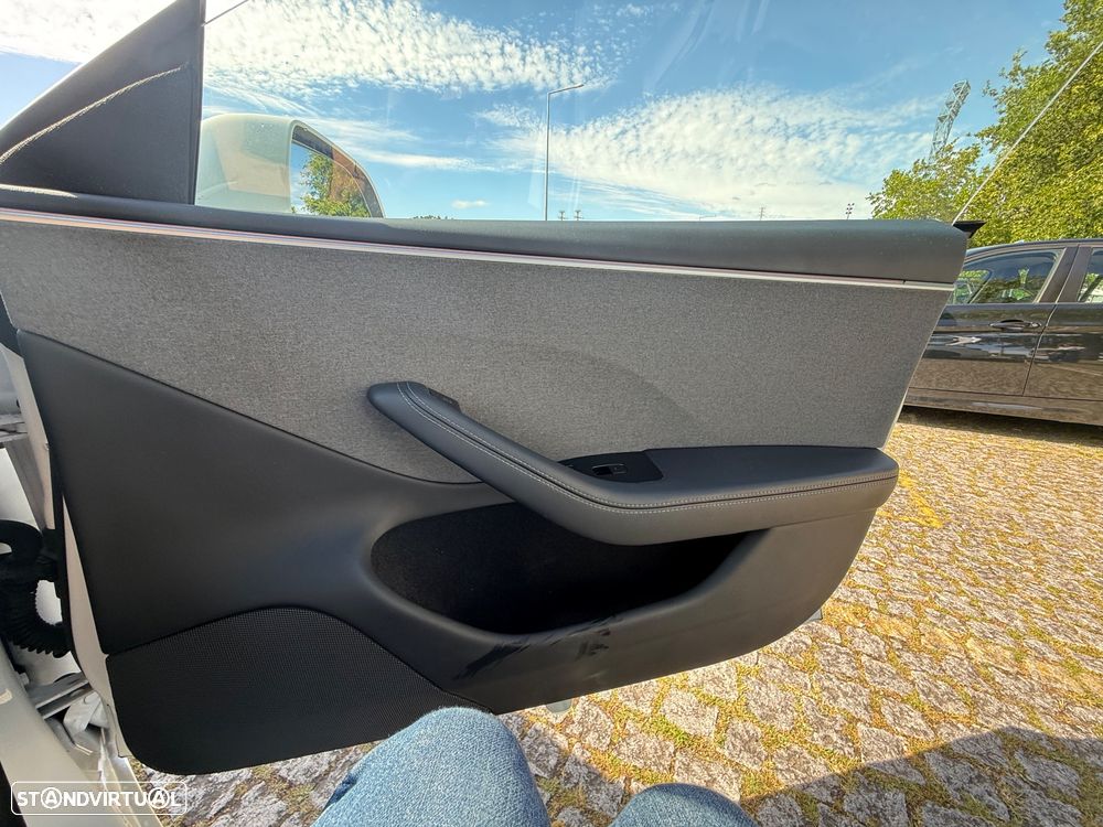 Tesla Model 3 Tração Traseira - 26