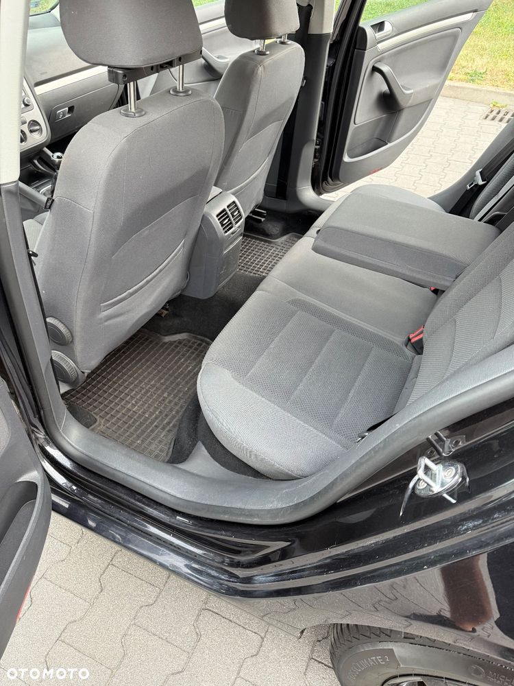 Volkswagen Golf V 1.9 TDI Comfortline - 23