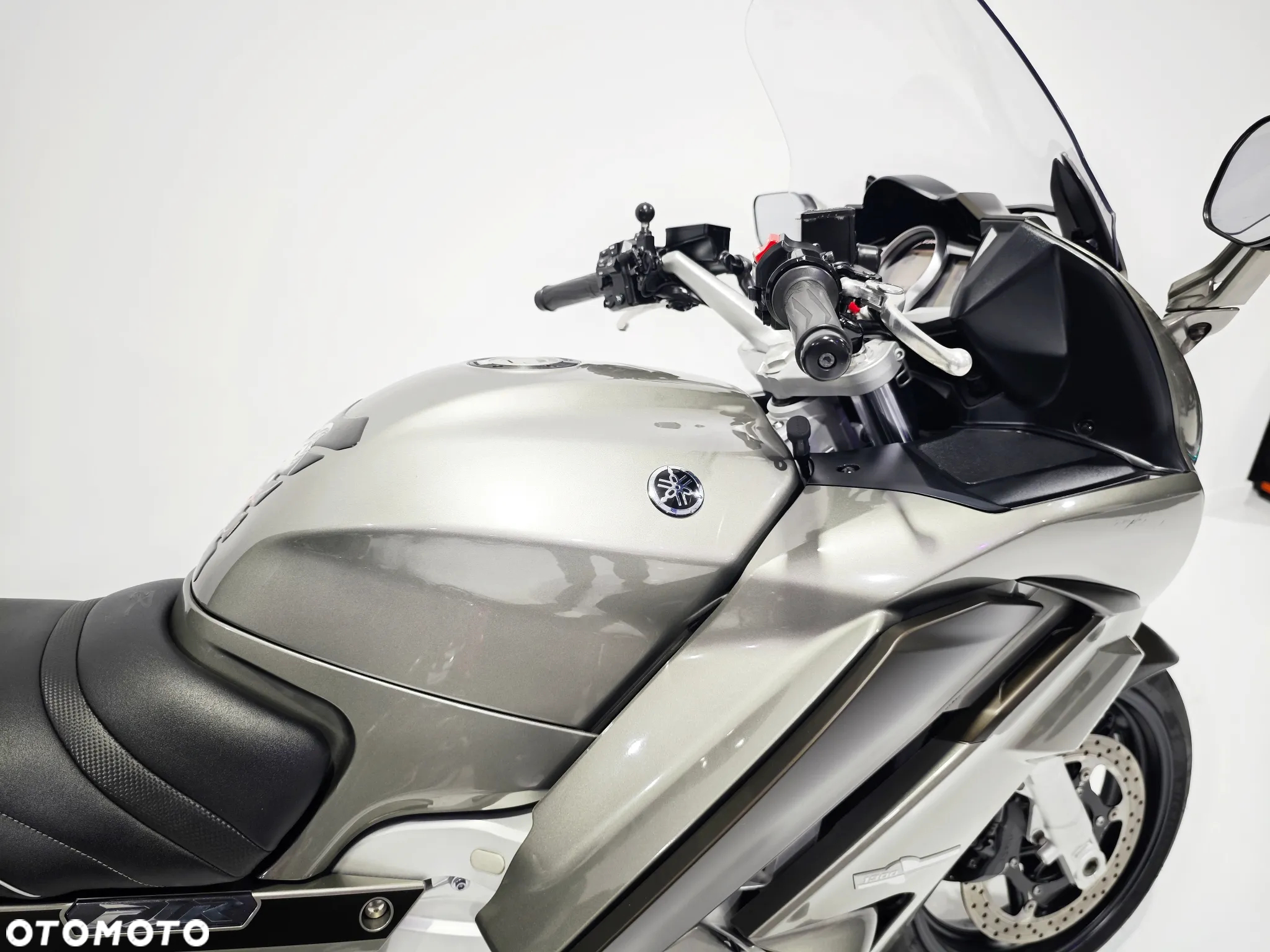 Yamaha FJR - 12