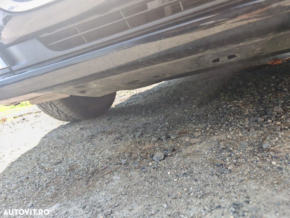 Peugeot 208 1.2 L PureTech Active - 12