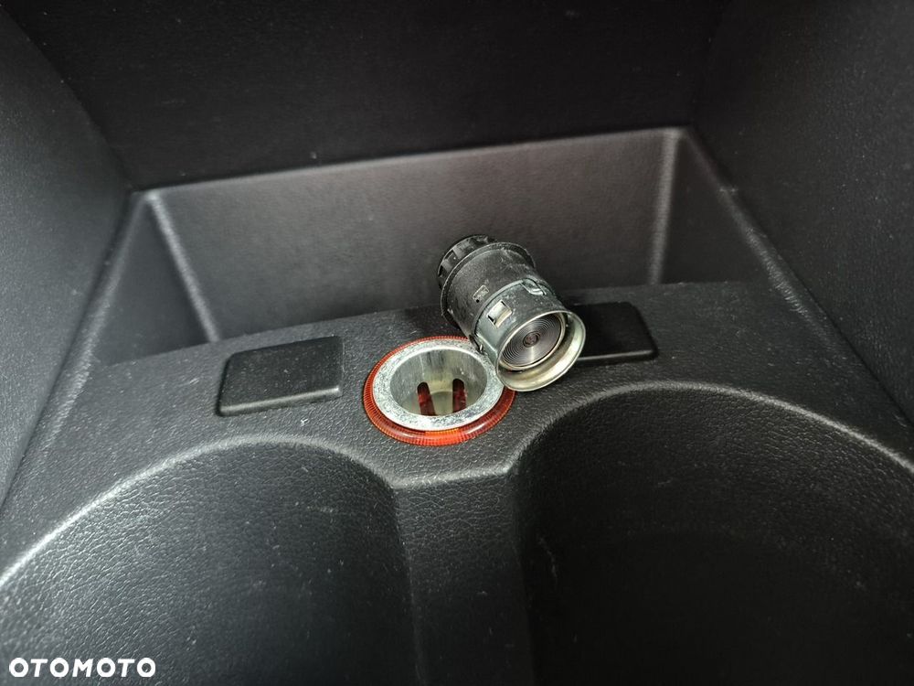 Volkswagen Polo - 22
