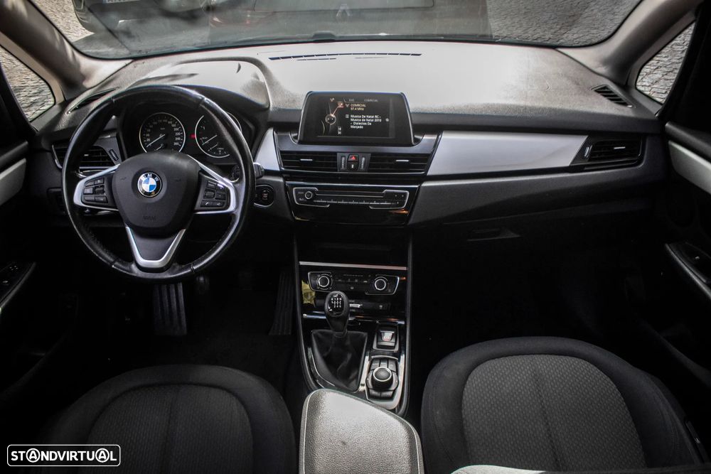 BMW 216 Active Tourer d Advantage - 35