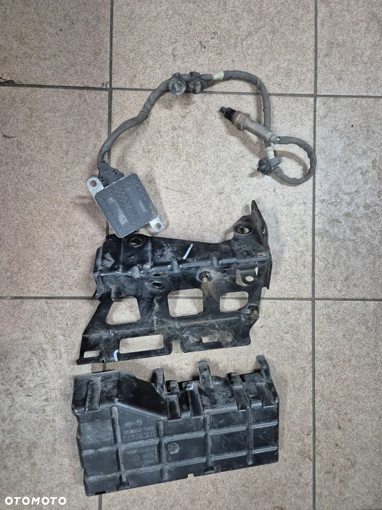 CZUJNIK NOX  MASTER III MOVANO B  NV400 2.3 BITURBO 14r.+ - 1