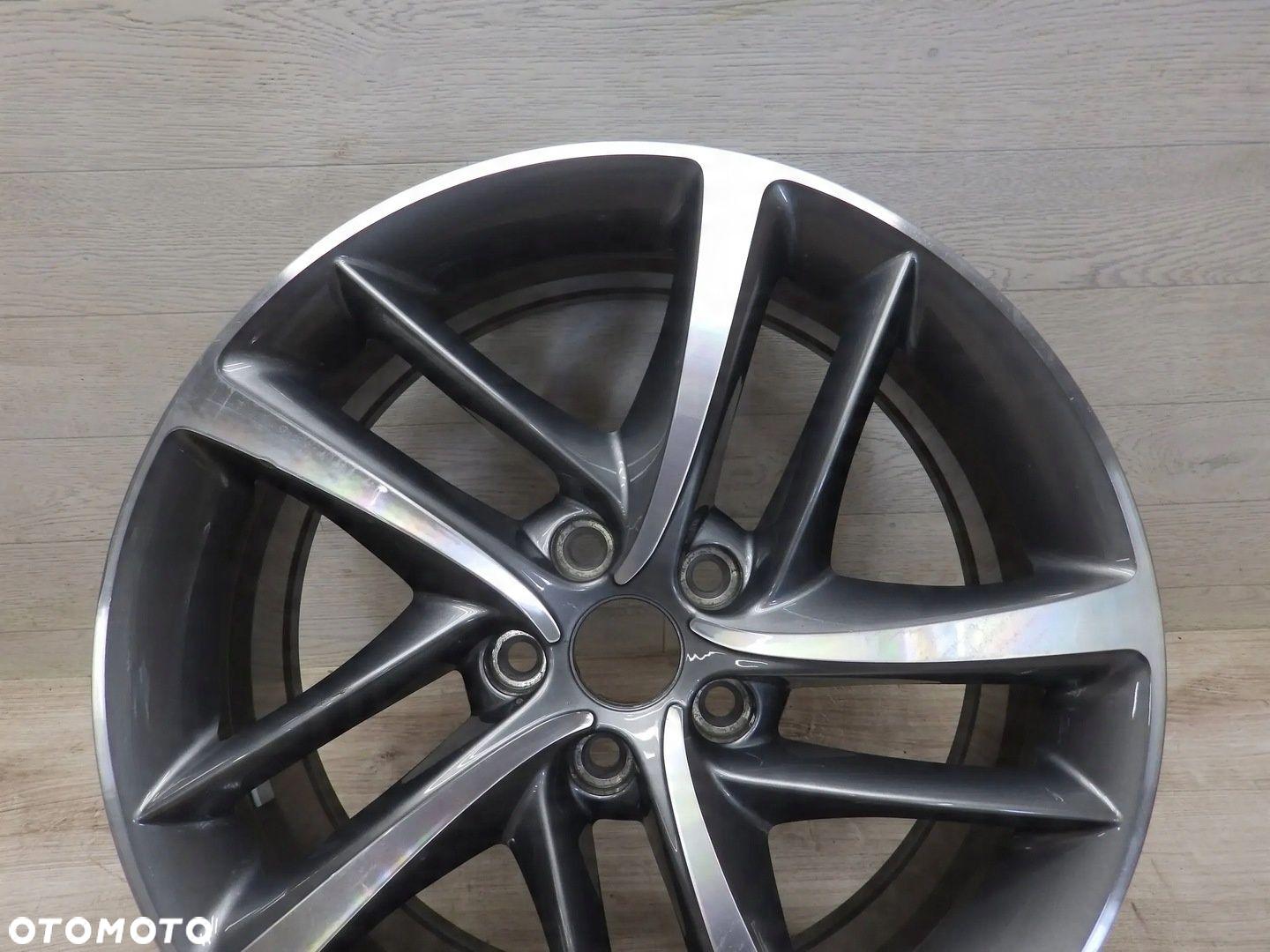 Felga MG HS Saic Motor elektryk 18x7.5J H2 Et41 5x112 10485512M - 3