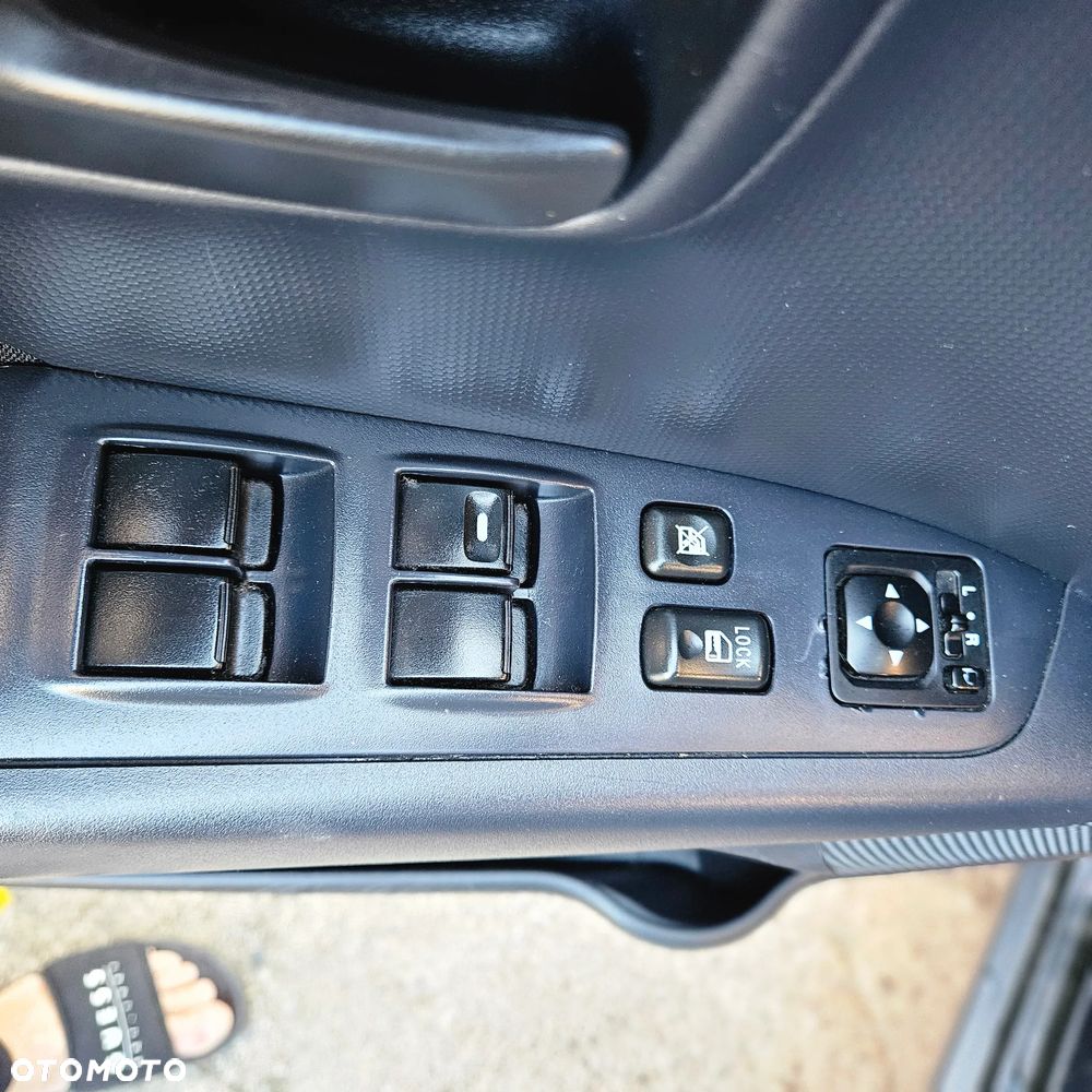 Mitsubishi Outlander - 22