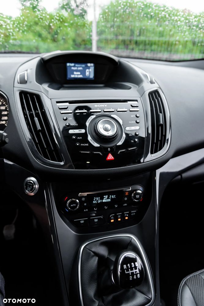 Ford Kuga 2.0 TDCi 2x4 SYNC - 35
