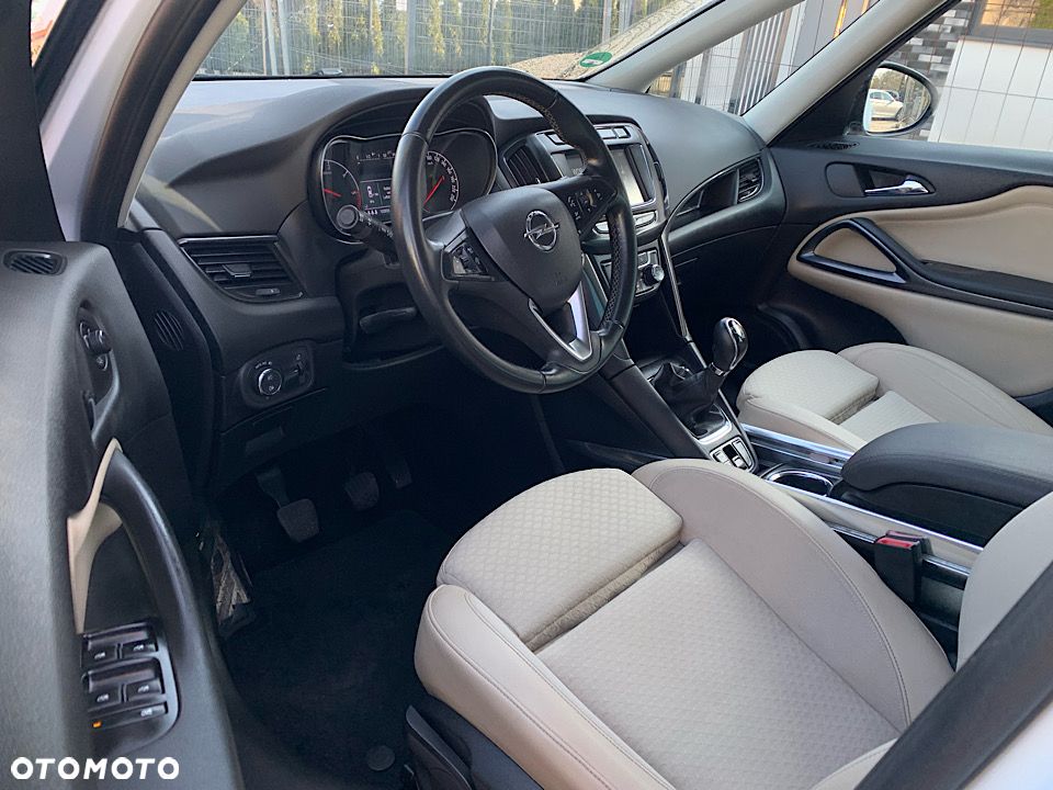 Opel Zafira - 33
