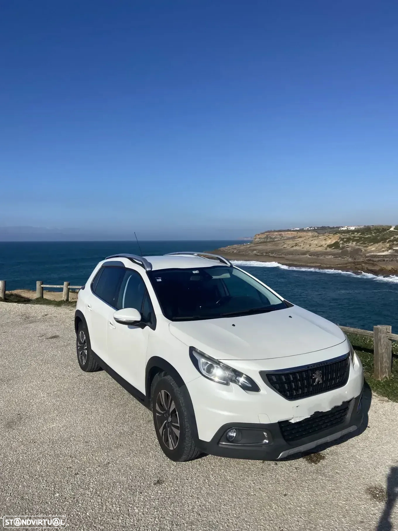 Peugeot 2008 1.2 PureTech Allure - 2