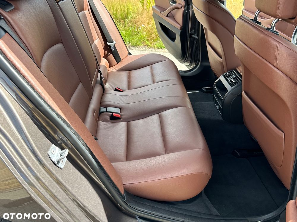BMW Seria 5 - 38