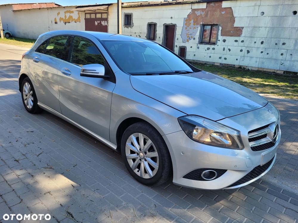 Mercedes-Benz Klasa A 180 7G-DCT AMG Line - 9