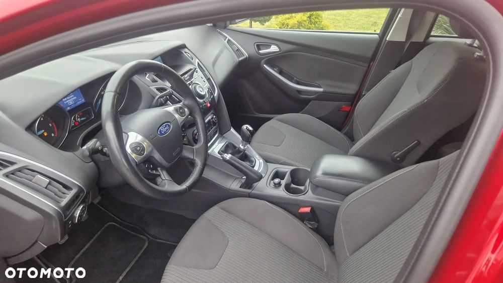 Ford Focus 1.6 TDCi DPF Titanium - 10