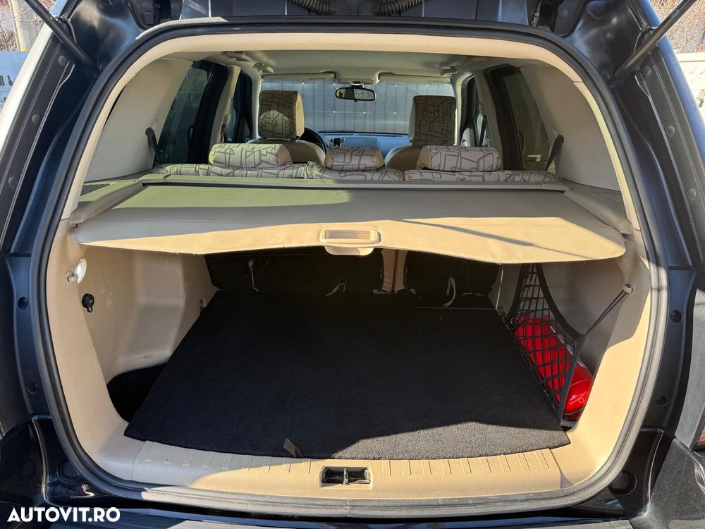 Land Rover Freelander - 16