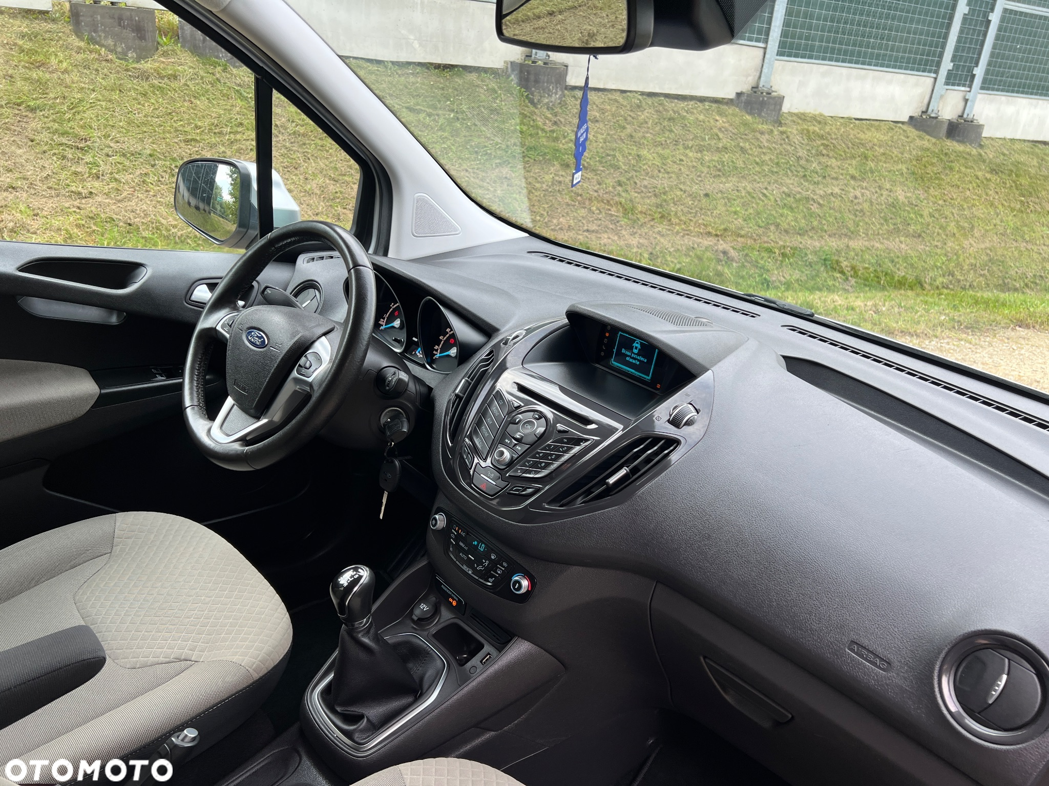 Ford Tourneo Courier 1.0 EcoBoost Trend - 5