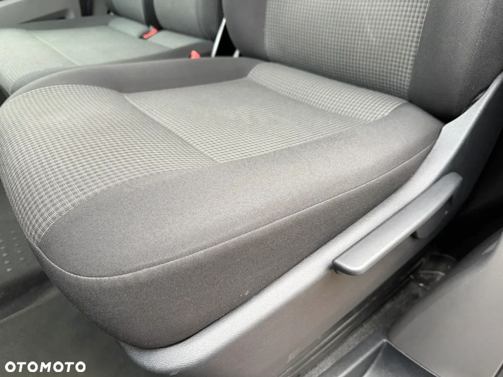 Volkswagen Transporter - 26