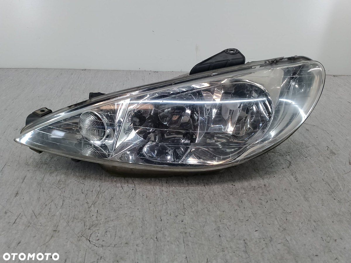 LAMPA PRZÓD LEWA PEUGEOT 206 9628666880  6204S9 087275  89001771 2.0 HDI - 7