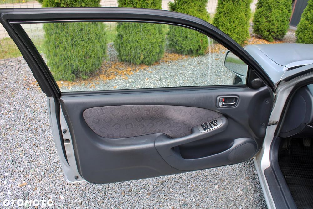 Toyota Corolla 2.0 D-4D - 14