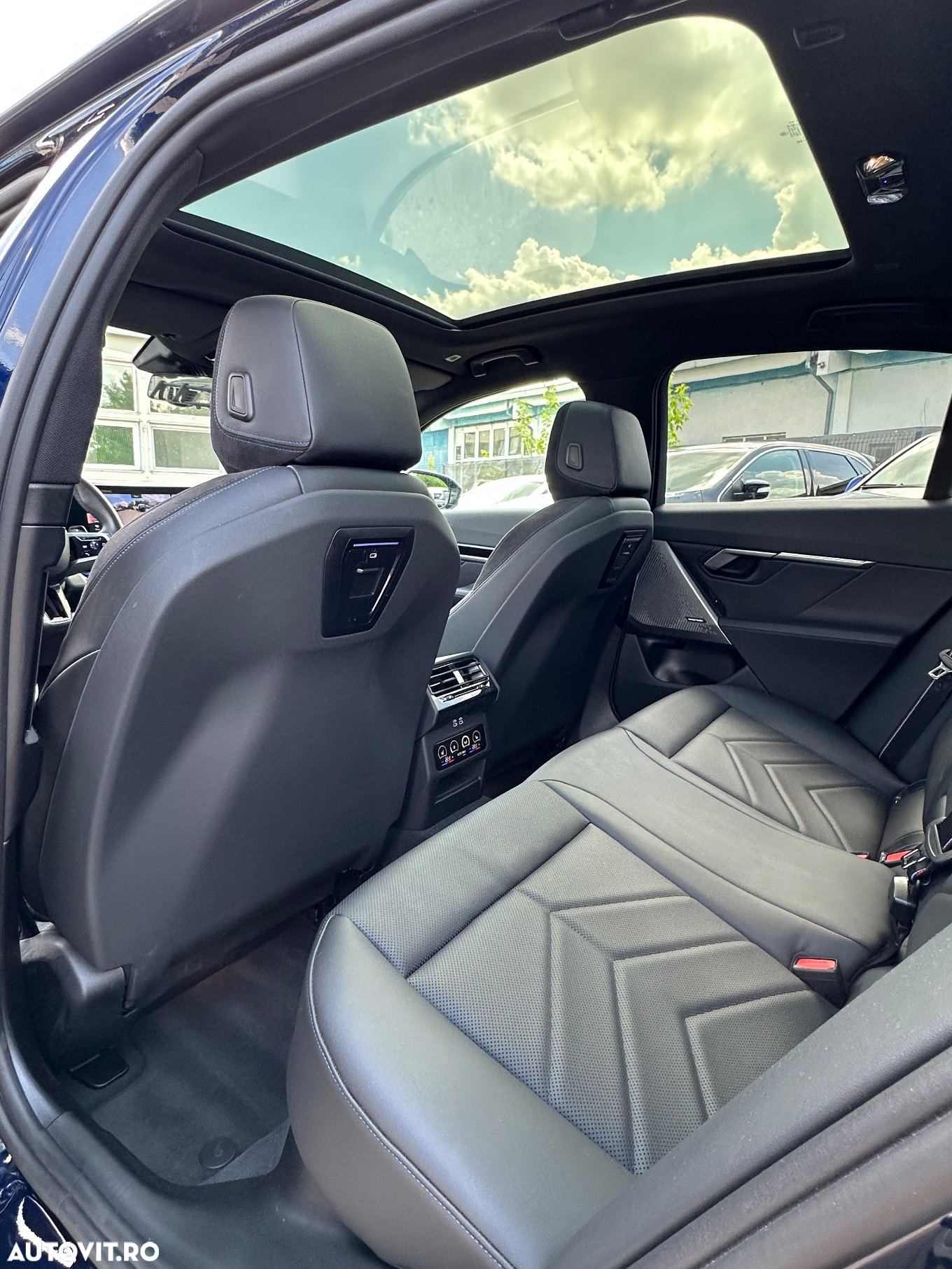 BMW Seria 5 520d xDrive AT MHEV - 14