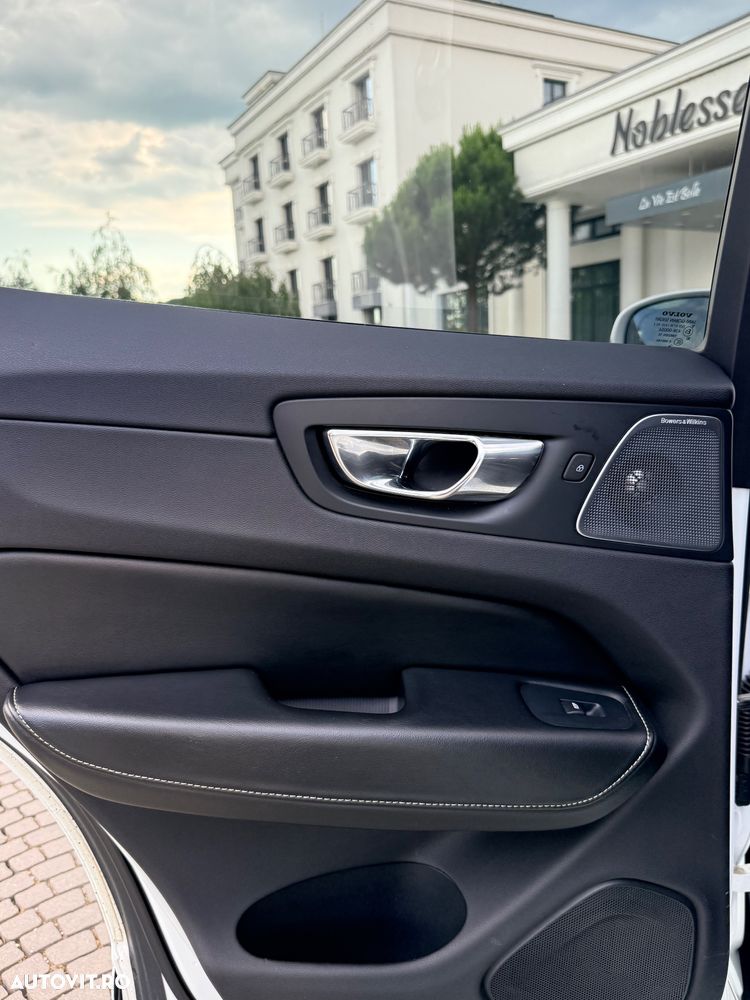 Volvo XC 60 T8 AWD Geartronic Polestar Engineered - 13