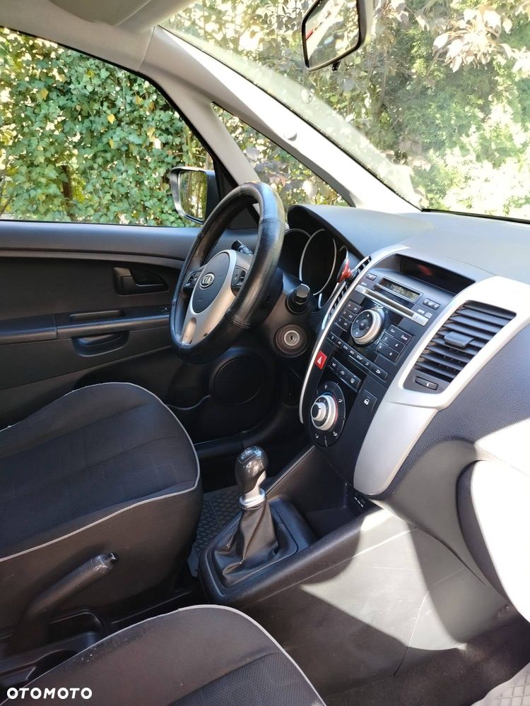 Kia Venga 1.4 M - 4
