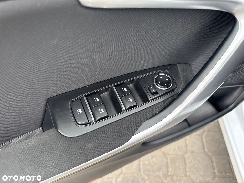 Kia Ceed 1.5 T-GDI M DCT - 19