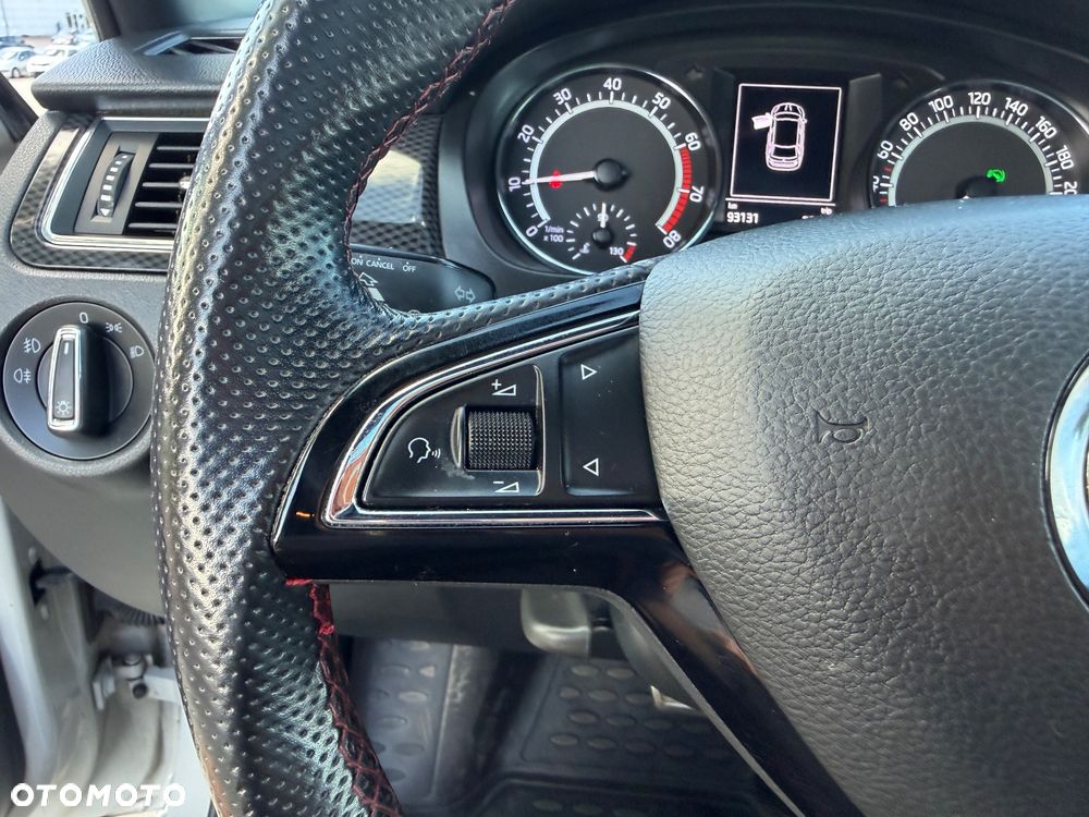 Skoda RAPID 1.0 TSI DSG Monte Carlo - 28