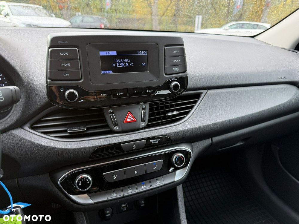 Hyundai i30 1.5 DPI Modern - 21