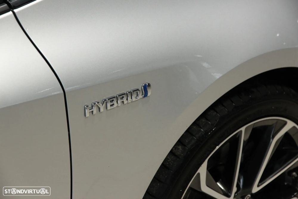 Toyota Corolla 2.0 Hybrid Square Collection - 3